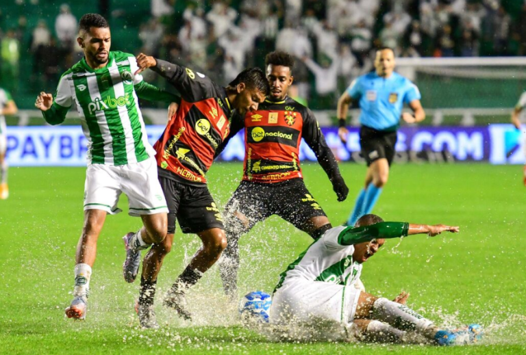 Sport volta a vacilar na Segundona, mas arranca empate no finalzinho da partida