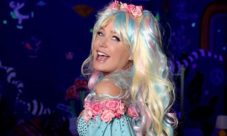 Xuxa volta às telonas e vira fada em comédia