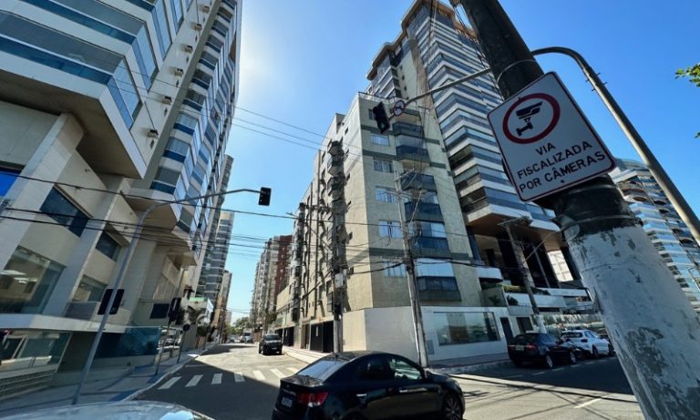 14.866 multas com 100 câmeras espalhadas por Vila Velha