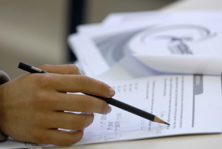 AO VIVO | Professores corrigem e comentam a prova do ENEM 2023