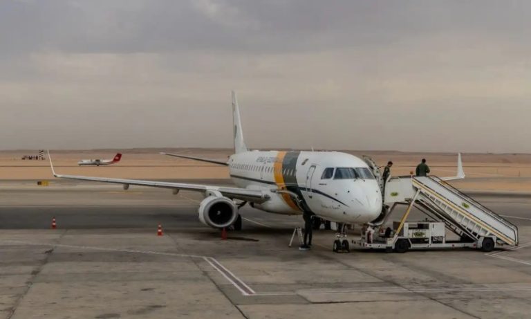 Avião com 32 repatriados da Faixa de Gaza pousa no Recife