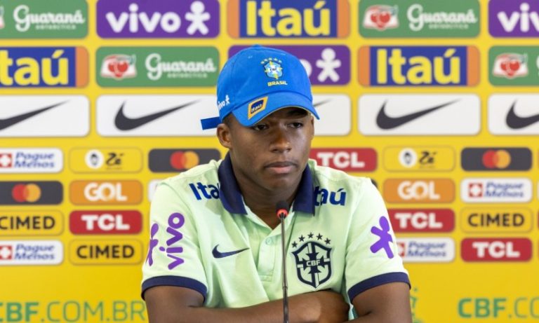 Diniz indica time contra a Argentina com Gabriel Jesus; Endrick é 1ª opção no banco