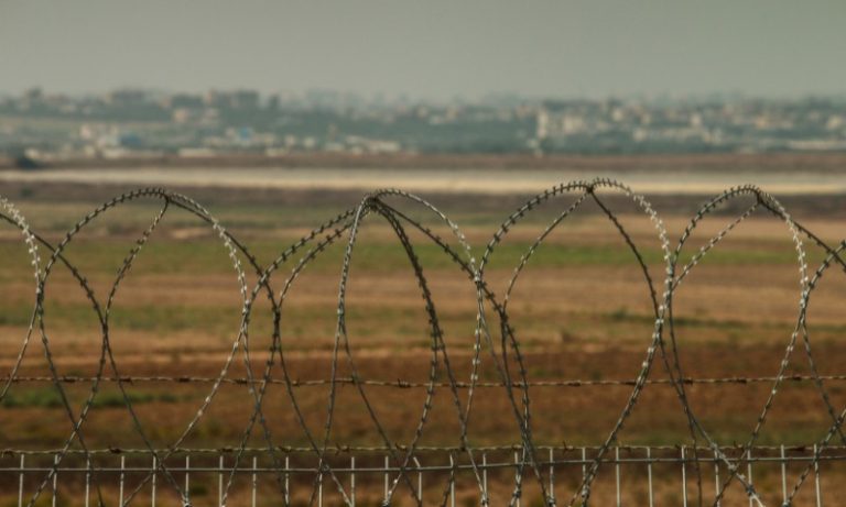 Egito fecha fronteira com Gaza após Hamas esconder terroristas em ambulâncias