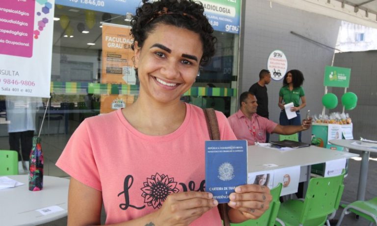 Empresas dão cursos com chance de emprego e salário de até R$ 8.400