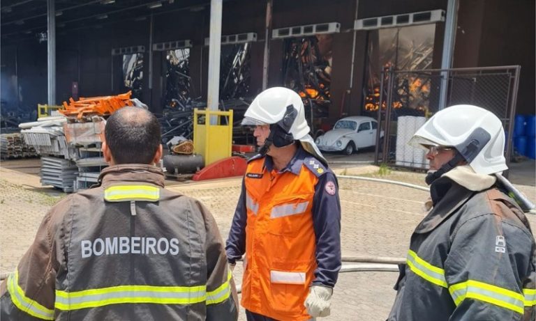 Fábrica da Cacau Show: perícia aguarda resfriamento para começar investigação