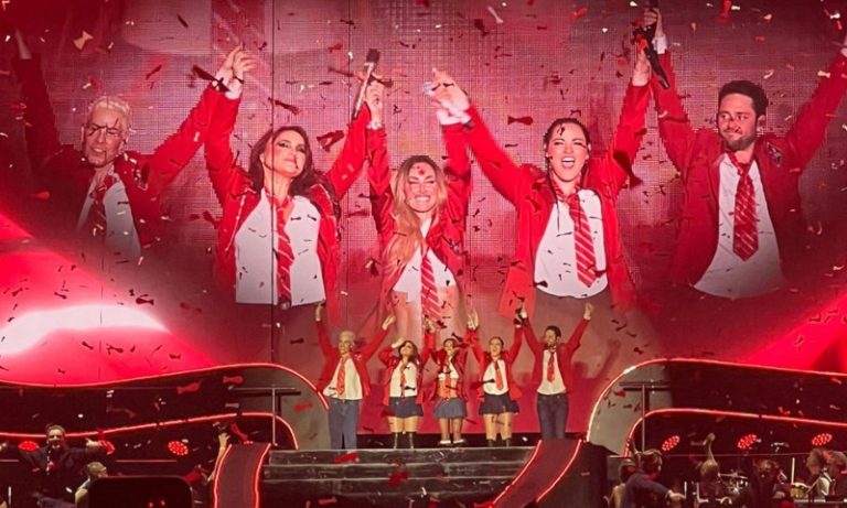 Fãs capixabas realizam sonho e curtem show do RBD no Rio de Janeiro