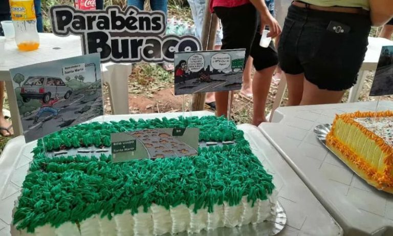 Festa com bolo e 200 convidados para “aniversário de buraco” no ES