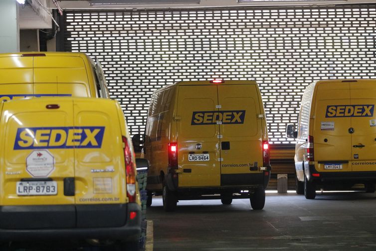 Funcionários aceitam proposta dos Correios e cancelam greve na Black Friday