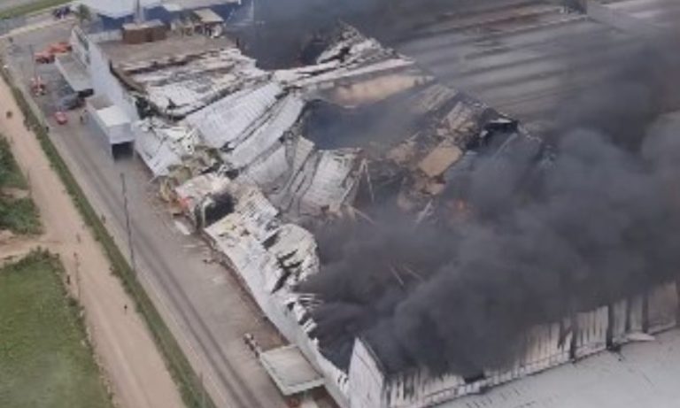 Governador do ES e Findes se pronunciam sobre incêndio em fábrica de Linhares
