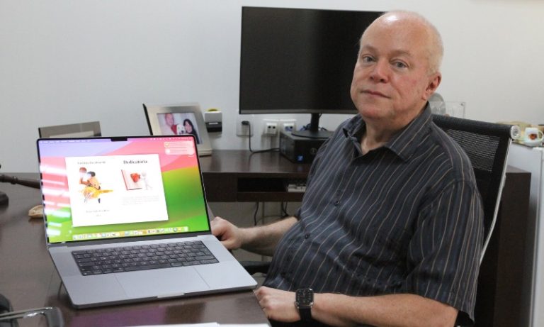 Livro digital é lançado para os leitores com artigos publicados em A Tribuna