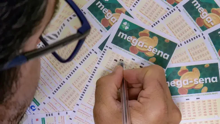 Mega da Virada: Apostas para o prêmio de mais de meio bilhão começam nesta segunda