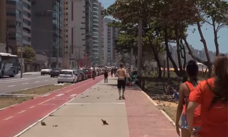 Moradores são assaltados por suspeito armado em praia de Vila Velha