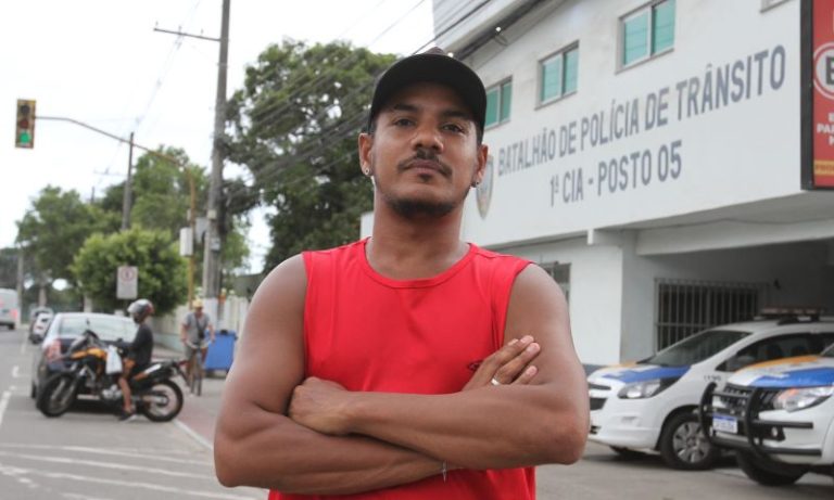 Motorista arrastado por 1 km após briga no trânsito em Vila Velha