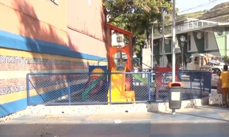 Mulher esfaqueia e mata homem em pracinha de Vitória