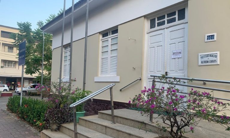 Prefeitura e Câmara do ES reduzem expediente para 5 horas durante o verão