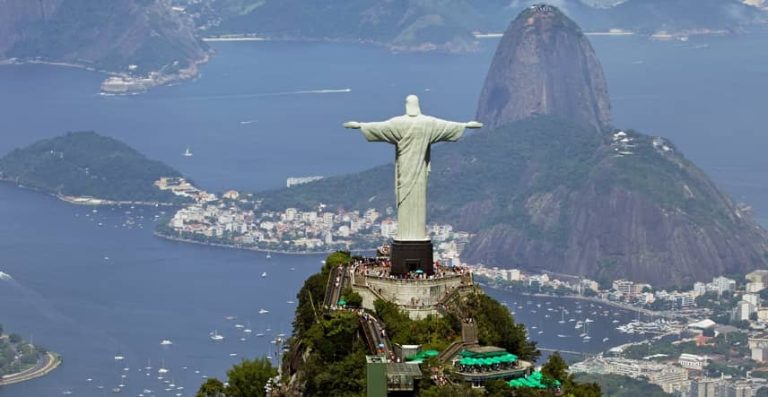Quais são os 5 maiores paises do mundo em extenção?