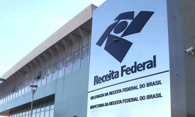 Receita paga nesta quinta lote residual de restituição do Imposto de Renda