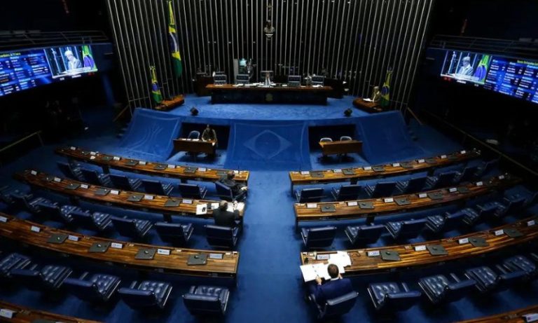 Senado aprova PEC das Decisões Monocráticas em 2º turno; texto vai à Câmara