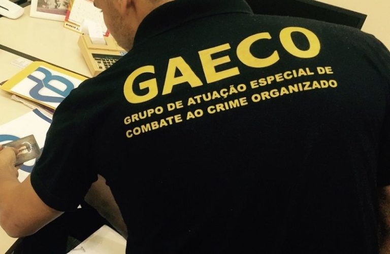 Servidores são investigados por suspeita de corrupção no ES