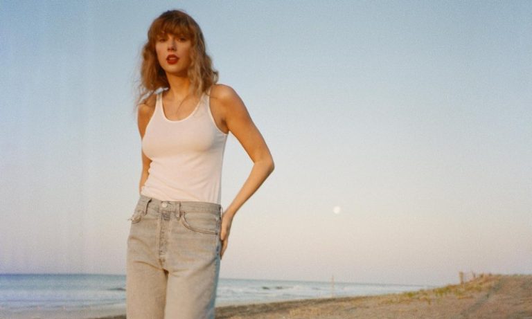 Taylor Swift chega ao Brasil com viagem monitorada por 3.500 fãs