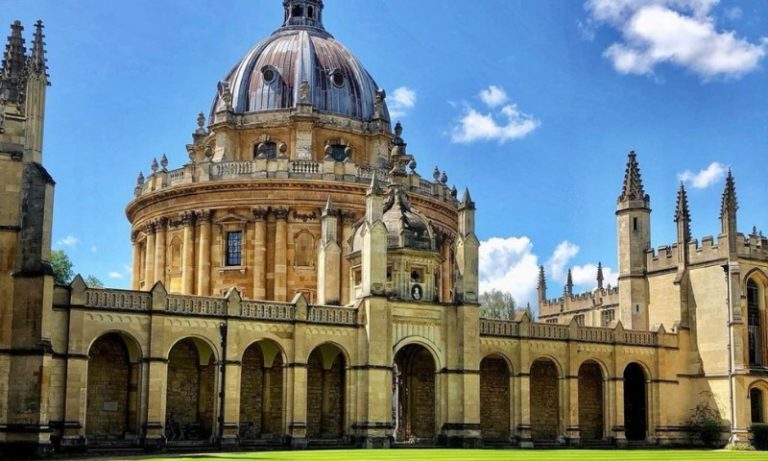 Teste para admissão na Universidade de Oxford poderá ser realizado no Brasil