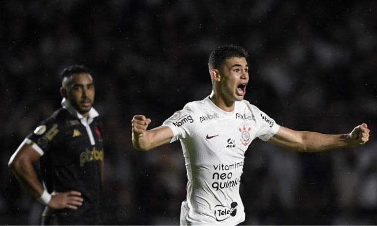 Vasco leva virada do Corinthians e pode terminar rodada na zona de rebaixamento