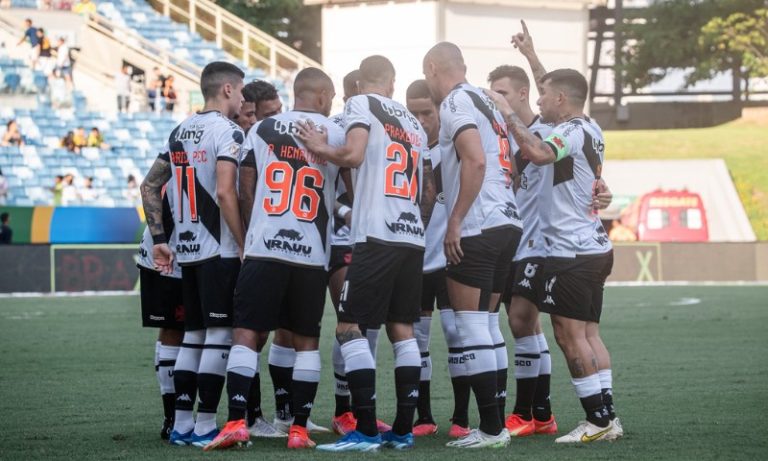 Vasco suporta pressão do Cuiabá, liquida no fim e respira no Brasileiro
