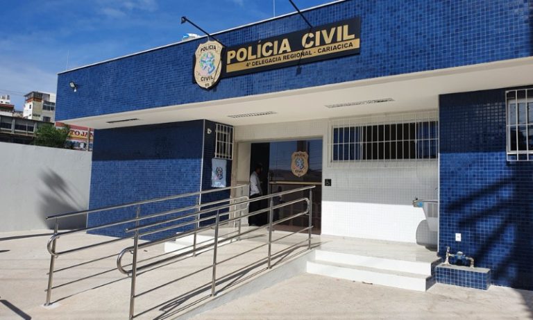 Vereador de Cariacica tem carro cercado e é assaltado