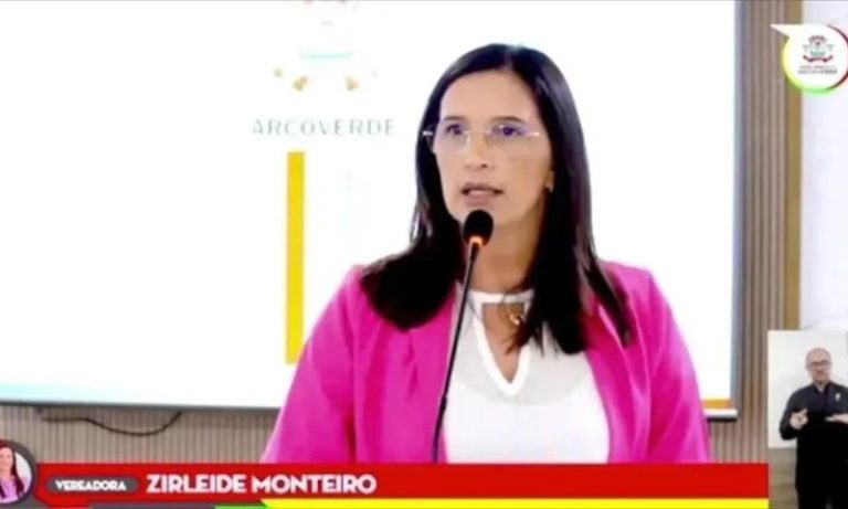 Vereadora que acusou adversária de receber “castigo de Deus” renuncia ao cargo
