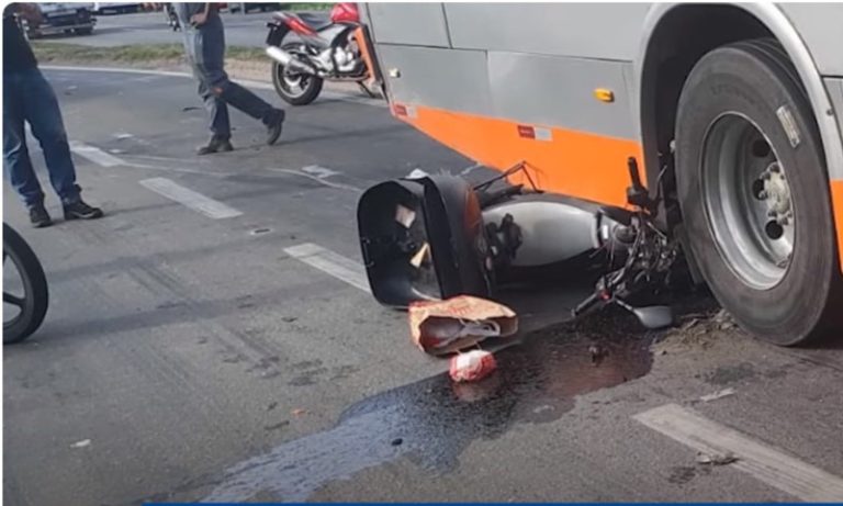 Acidente com duas motos deixa quatro feridos na Rodovia do Contorno