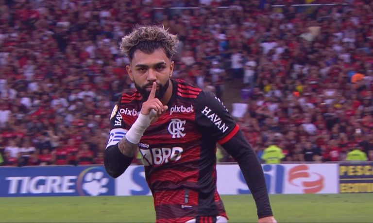 Alheio a polêmicas, Gabigol aparece treinando no Natal