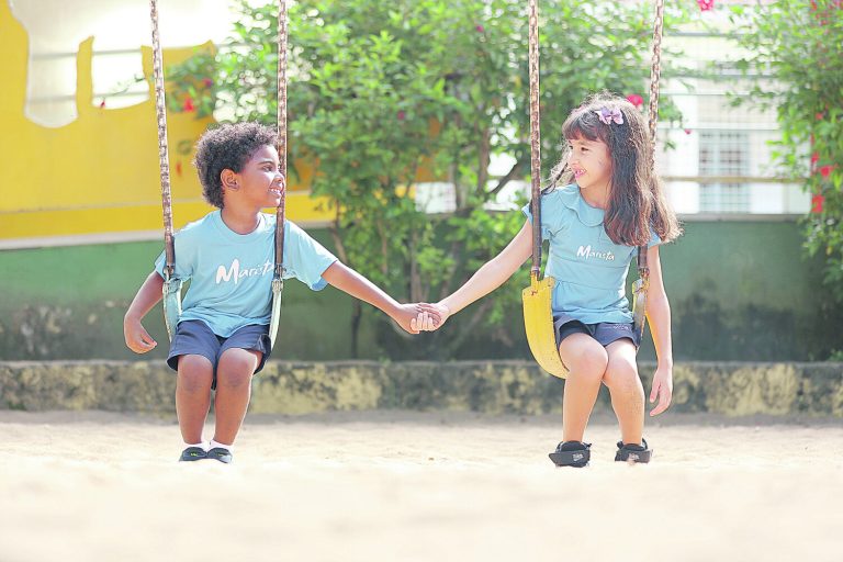 Escola em tempo integral é tendência para famílias no ES