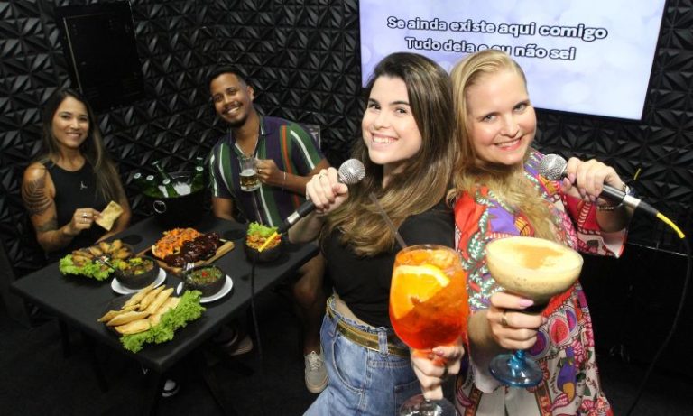 Está aberta a temporada de confraternizações em restaurantes do ES!