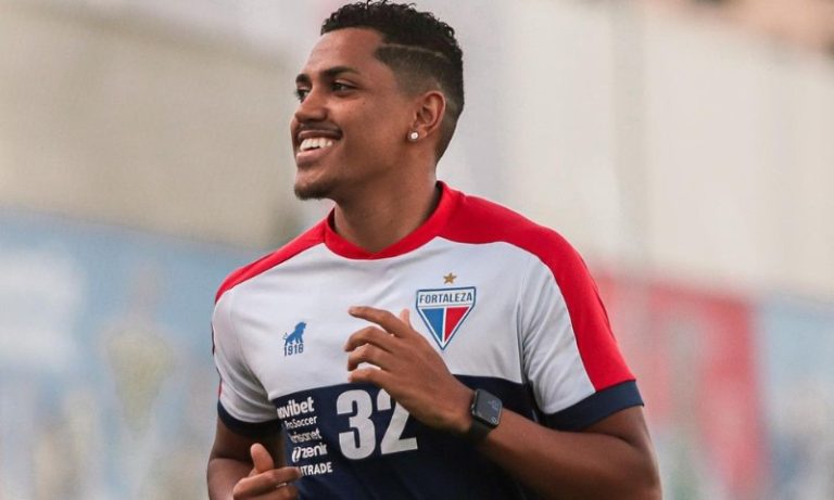 Fortaleza renova com Pedro Rocha: ‘Em 2024 vai jogar em seu melhor nível’