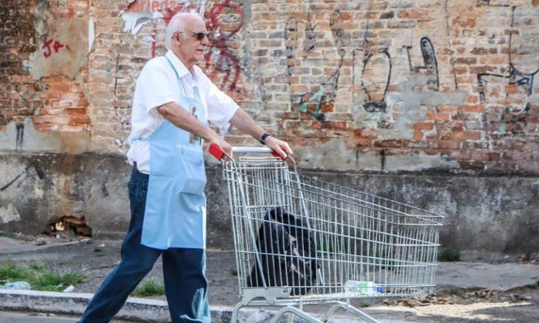 Governo regulamenta Lei Padre Júlio Lancellotti e lança plano para população de rua