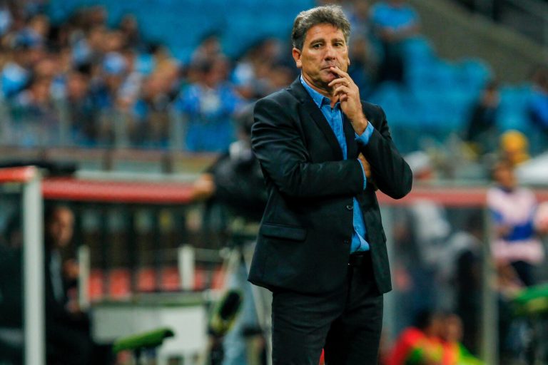Grêmio confirma renovação de Renato Gaúcho por mais uma temporada