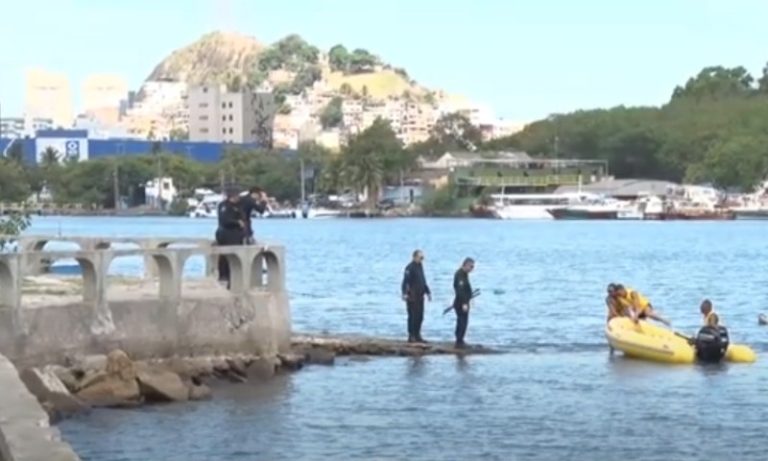 Homem se joga na baía de Vitória e nada até Vila Velha para fugir da polícia