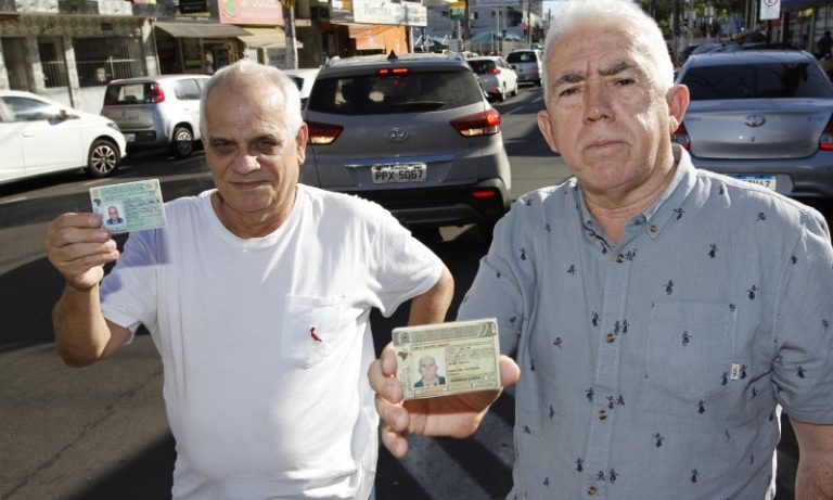 Idosos pedem redução da taxa de renovação da CNH