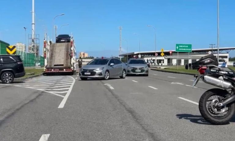 Lula chega ao ES sem passar pelo desembarque e com saguão vazio