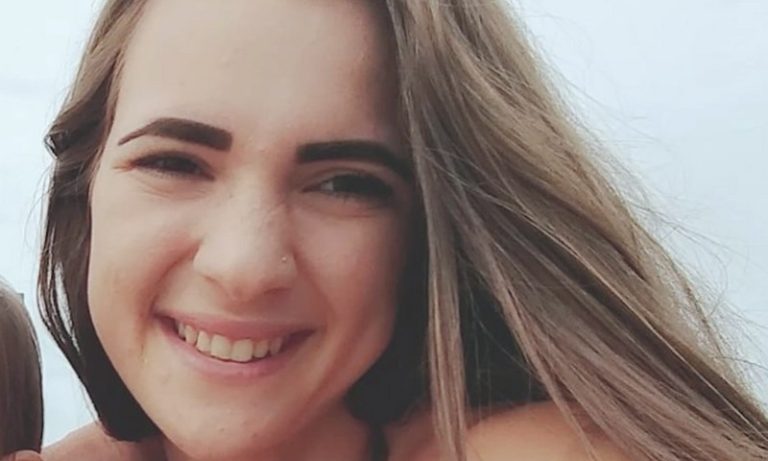 Mãe de mulher morta na frente das filhas no ES faz desabafo: “Quero ele preso”