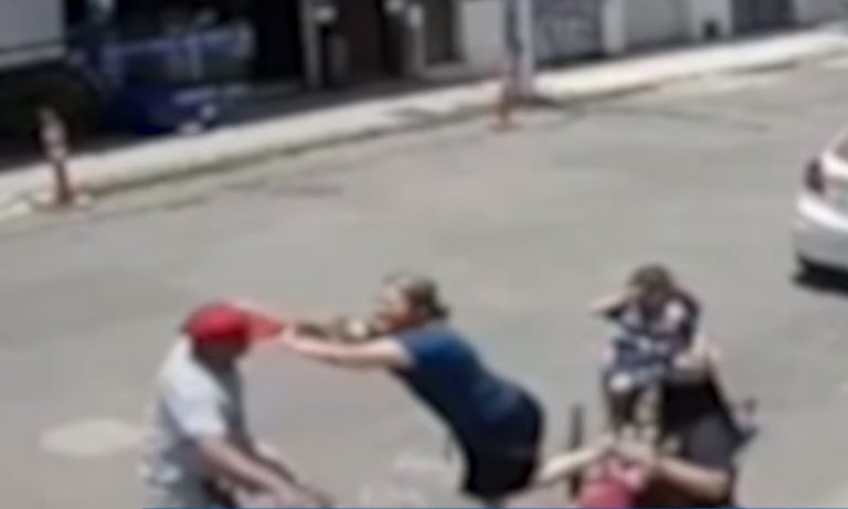 Mulher presencia assalto e parte para cima do bandido em Vila Velha