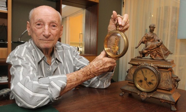 Oswaldo Moscon: “Dei corda no relógio da Praça 8 por 30 anos”