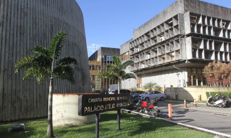 Polarização continua