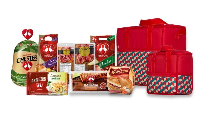 Promoção do jornal A Tribuna: veja como concorrer a 20 superkits de Natal