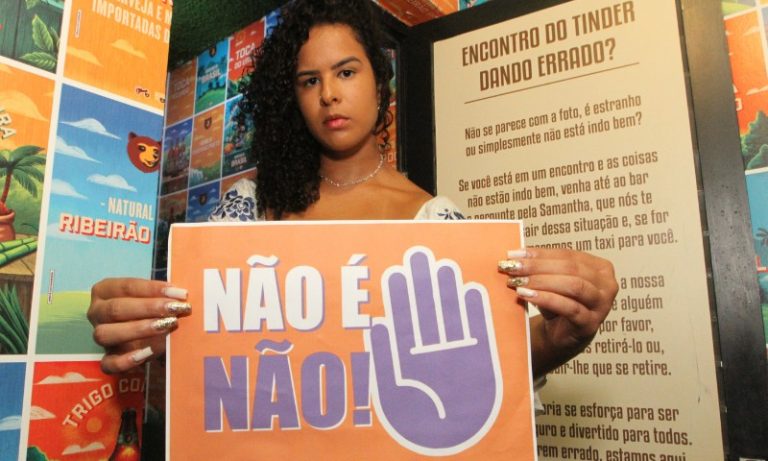 Punição para assédio em bares, boates e shows