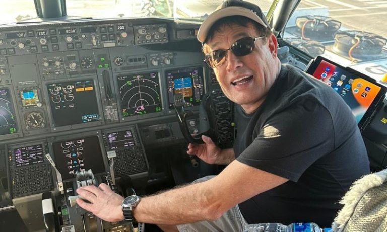 Sergio Mallandro comenta queda de homem ao mar durante cruzeiro: ‘Tristeza’