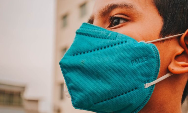 Surto de pneumonia que acontece na China e na Europa pode chegar ao Brasil?