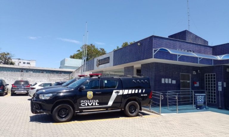 Suspeito de homicídio invade casa de vizinha e acaba preso em Vila Velha