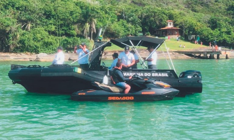 55 flagrantes em blitz no mar