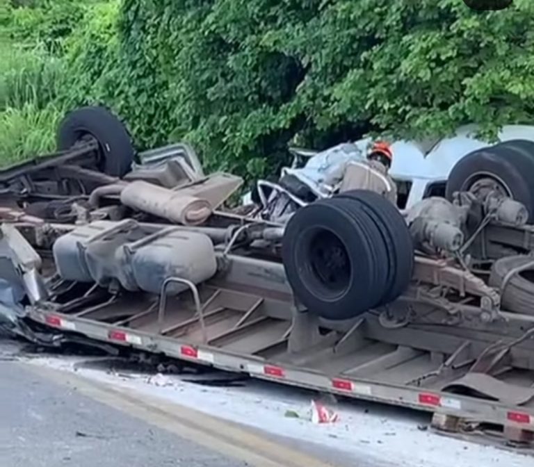 Acidente grave neste sábado na PE-50 faz nove vítimas